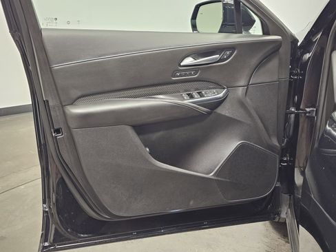 Used 2025 Cadillac XT4 Sport image 14