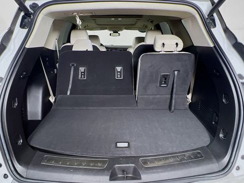 Used 2023 Buick Enclave Essence w/ Experience Buick Package image 28