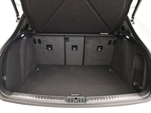 Certified 2026 Porsche Macan AWD/4WD image 58
