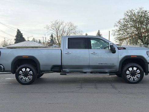 New 2026 GMC Sierra 3500 Denali w/ Denali Reserve Package image 3