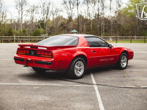Used 1989 Pontiac Firebird Formula RWD image 16