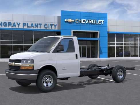 New 2026 Chevrolet Express 3500 w/ Power Convenience Package RWD image 2