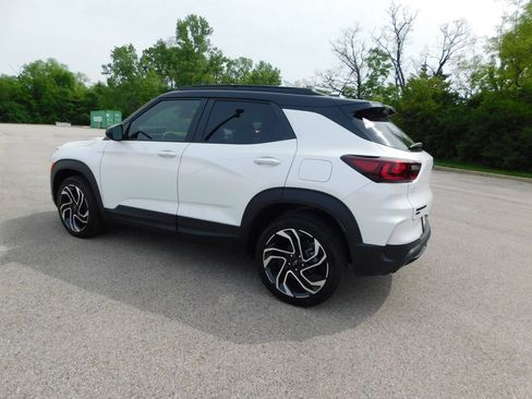 Used 2025 Chevrolet TrailBlazer RS w/ Convenience Package AWD/4WD image 5