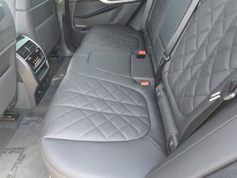 New 2026 BMW X5 xDrive40i w/ Climate Comfort Package image 38