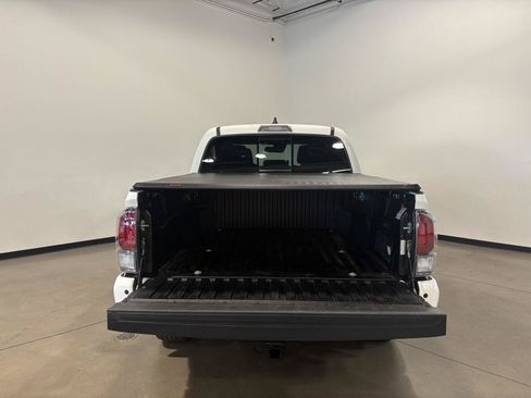 Used 2023 Toyota Tacoma TRD Off-Road w/ Technology Package AWD/4WD image 24
