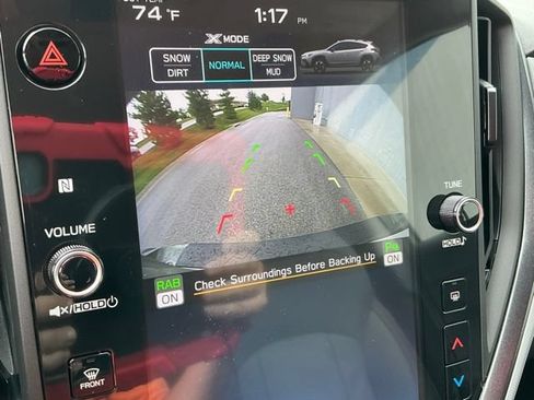Used 2025 Volkswagen Atlas SE FWD image 34