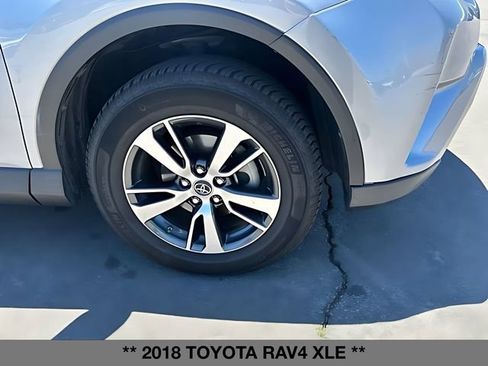 Used 2018 Toyota RAV4 XLE AWD/4WD image 11