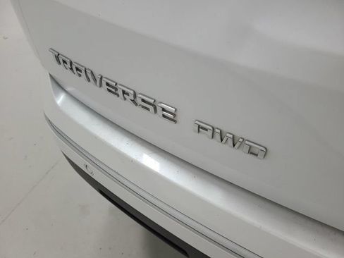 Used 2020 Chevrolet Traverse High Country AWD/4WD image 9