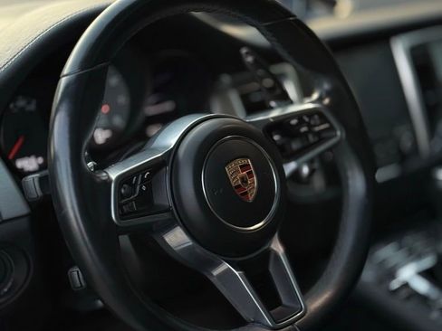 Used 2016 Mercedes-Benz S 550 4MATIC Coupe image 21