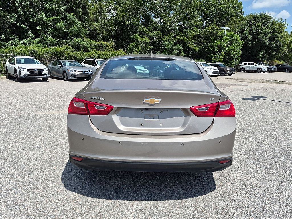 Used 2025 Chevrolet Malibu LT FWD image 4