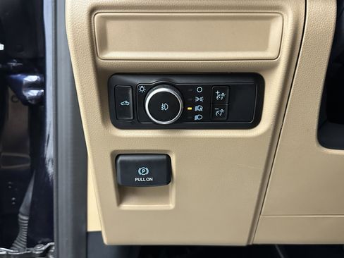 Used 2023 Ford F150 XLT image 24