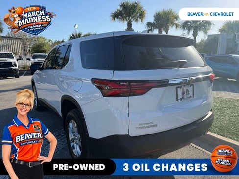 Used 2023 Chevrolet Traverse LS image 6