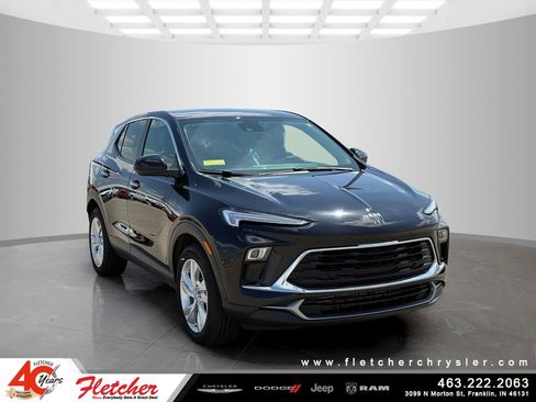 Used 2024 Buick Encore GX Preferred w/ Comfort Package FWD image 1