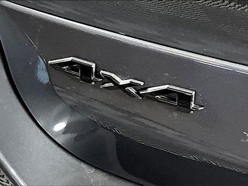 New 2025 Jeep Grand Cherokee L Altitude image 9