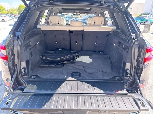 Used 2021 BMW X5 M50i w/ Executive Package image 27