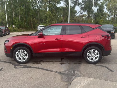 Used 2021 Chevrolet Blazer LT FWD image 2