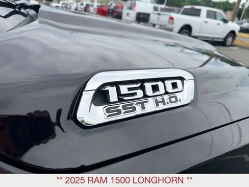 Certified 2025 RAM 1500 Limited AWD/4WD image 9