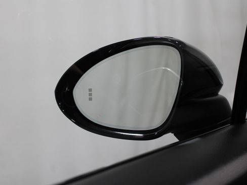 Used 2023 Porsche Cayenne Platinum Edition AWD/4WD image 10