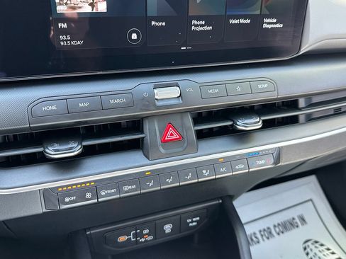 Used 2025 Kia K4 FWD image 26