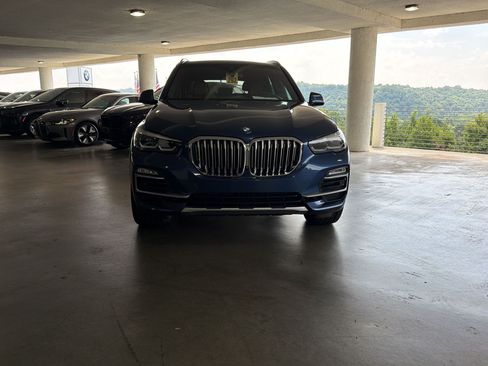 Used 2019 BMW X5 xDrive40i w/ Convenience Package AWD/4WD image 3