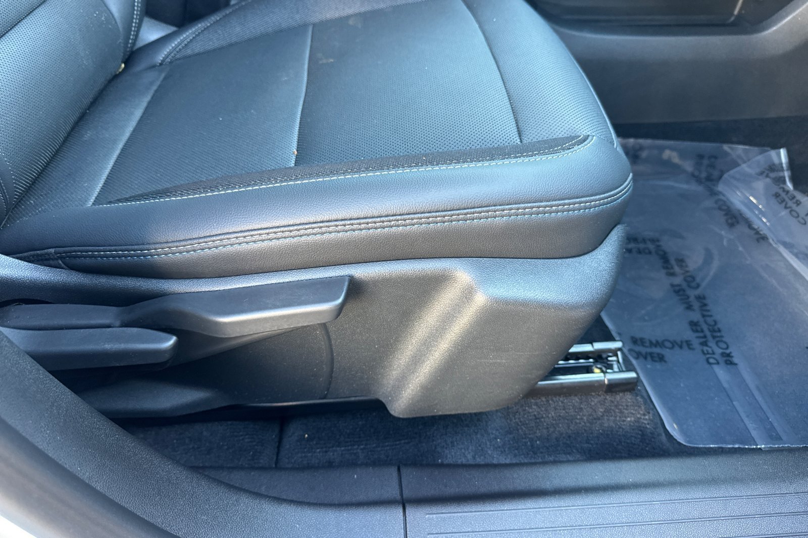 Used 2024 Chevrolet Equinox EV LT FWD image 24