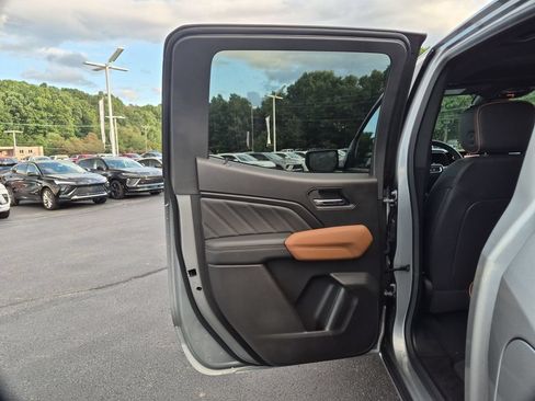New 2026 GMC Canyon AT4 w/ Technology Plus Package AWD/4WD image 29