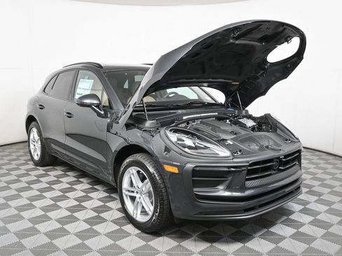 Certified 2026 Porsche Macan image 31
