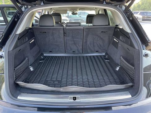 Used 2020 Audi Q5 e Premium Plus AWD/4WD image 30