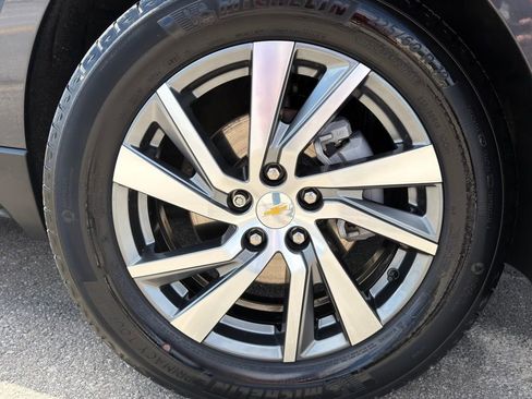 Used 2022 Chevrolet Equinox Premier AWD/4WD image 34