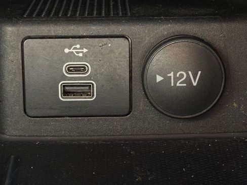 Used 2024 Ford Escape ST-Line image 25