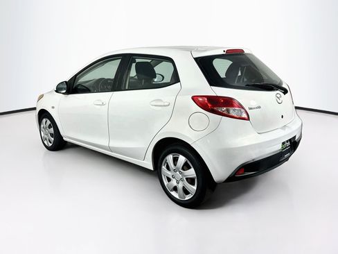 Used 2014 MAZDA MAZDA2 Sport FWD image 5