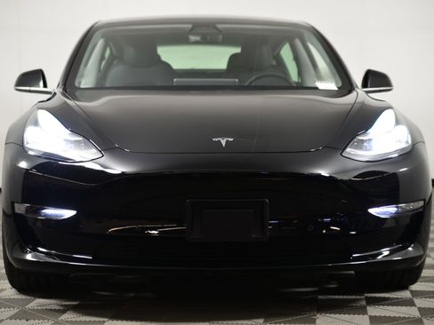 Used 2020 Tesla Model 3 Performance image 5