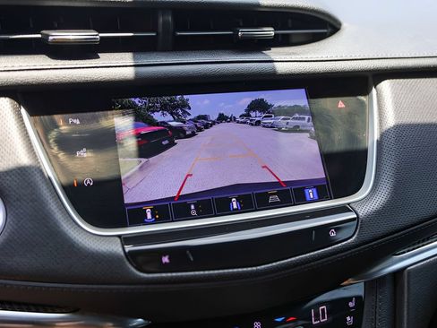 Used 2023 Cadillac XT5 Sportv w/ Technology Package AWD/4WD image 17