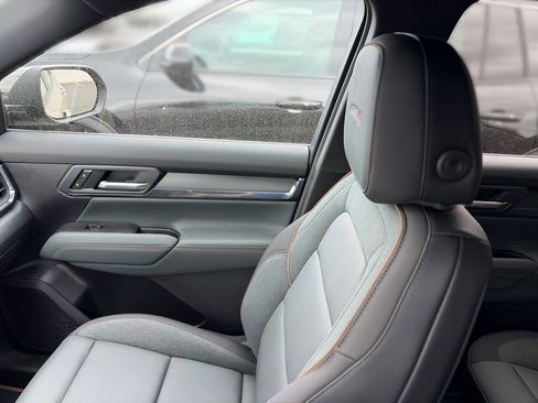 New 2026 GMC Terrain AT4 w/ Convenience Package III AWD/4WD image 24