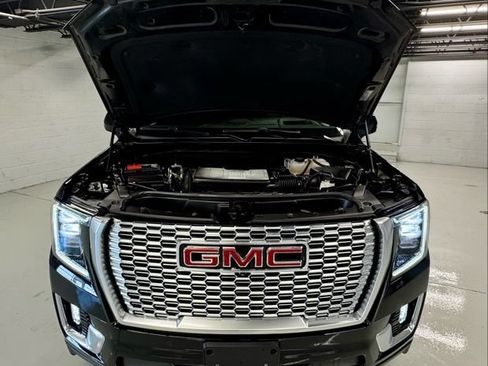 Used 2024 GMC Yukon Denali w/ Denali Reserve Package AWD/4WD image 33
