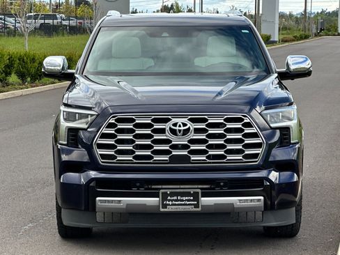 Used 2023 Toyota Sequoia Capstone AWD/4WD image 8