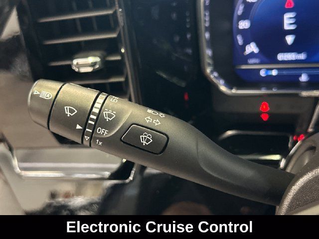 Used 2024 Chevrolet Silverado 1500 ZR2 AWD/4WD image 36