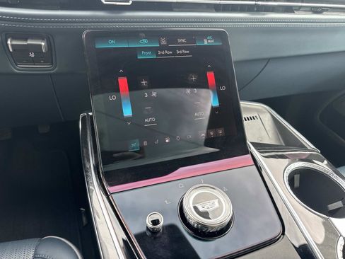 Certified 2025 Cadillac Escalade IQ Luxury 2 w/ LPO, Premium Carpet Package AWD/4WD image 25