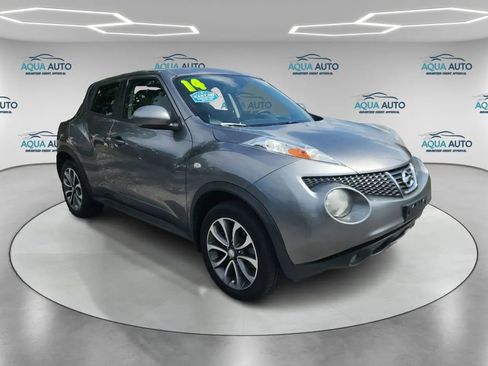 Used 2014 Nissan Juke SL w/ Sport Package FWD image 3