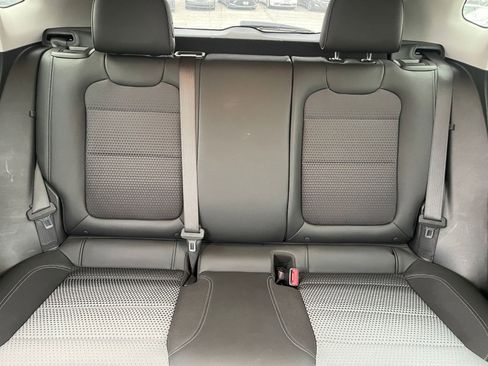 Used 2025 Chevrolet Trax LT w/ LT Convenience Package image 36