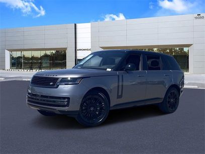 New 2025 Land Rover Range Rover Long Wheelbase SE
