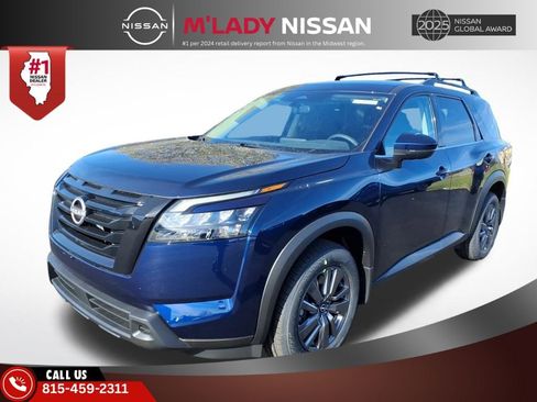 New 2025 Nissan Pathfinder SV image 3