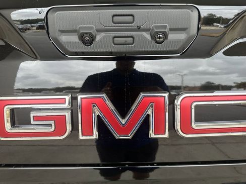 New 2026 GMC Sierra 1500 SLT w/ SLT Premium Plus Package image 33