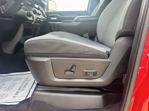 Used 2024 RAM 2500 Big Horn AWD/4WD image 29