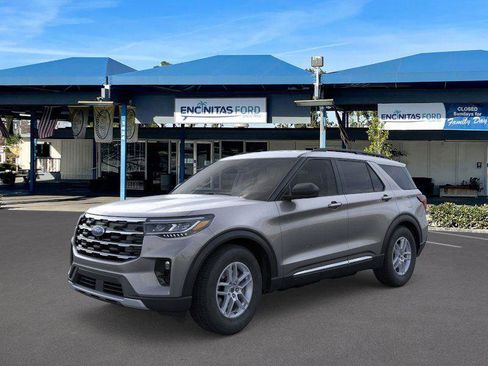 New 2025 Ford Explorer Active w/ Active Comfort Package image 1