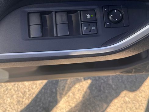 Used 2025 Toyota RAV4 LE image 16