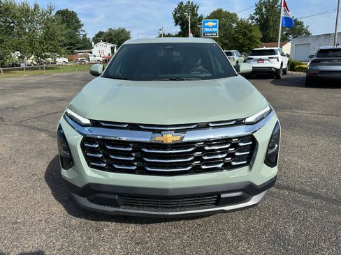 New 2026 Chevrolet Equinox LT w/ Convenience Package II image 2
