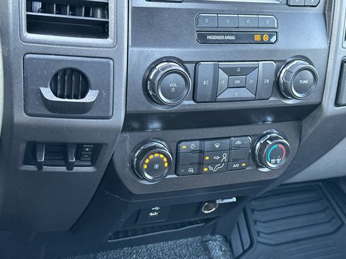 Used 2019 Ford F250 XL w/ Power Equipment Group RWD image 17