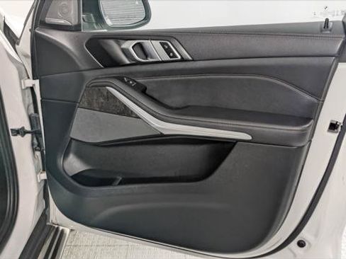 Used 2025 BMW X5 sDrive40i RWD image 23