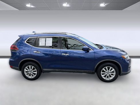 Used 2018 Nissan Rogue SV AWD/4WD image 8